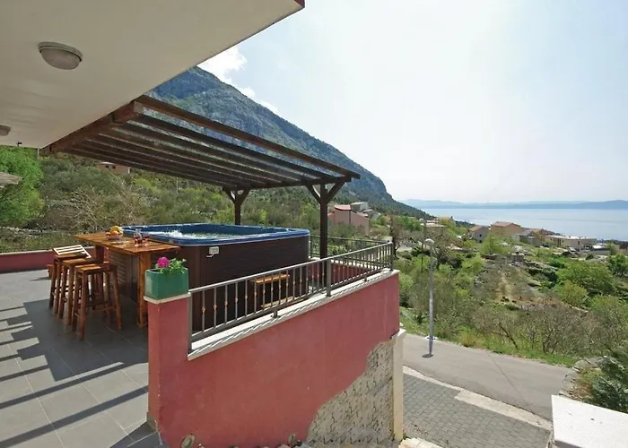 Family-friendly With Swimming Pool - 13772 Apartment Makarska