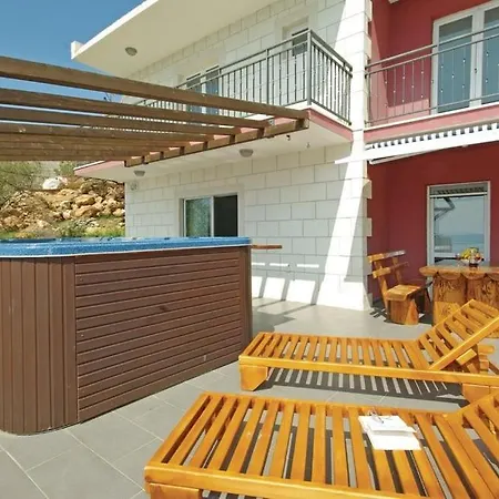 Family-friendly With Swimming Pool - 13772 Apartman