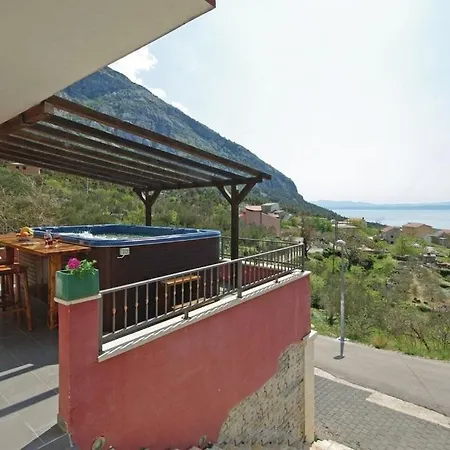 Family-friendly With Swimming Pool - 13772 Appartement Makarska